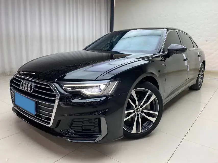 2022 AUDI A6L view 1