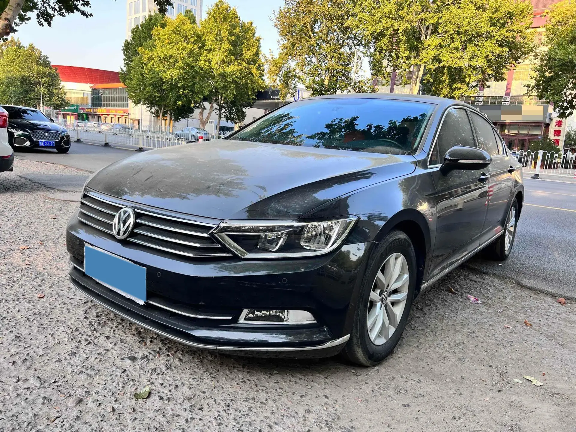 2019 VOLKSWAGEN MAGOTAN view 1