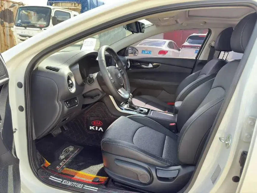 2019 KIA K3 thumbnail 4