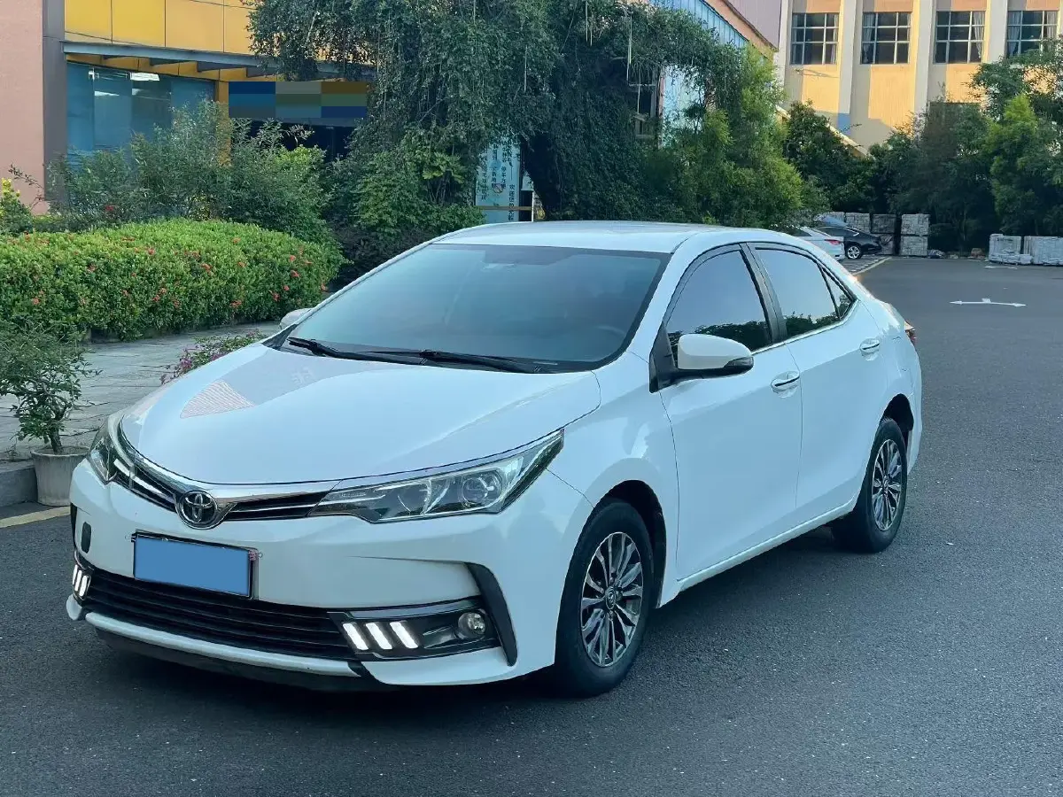 2017 Toyota Corolla 1.2T 116HP L4 CVT