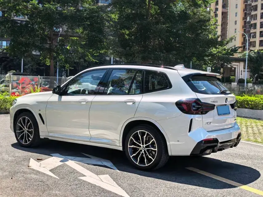 2022 BMW X3 thumbnail 2