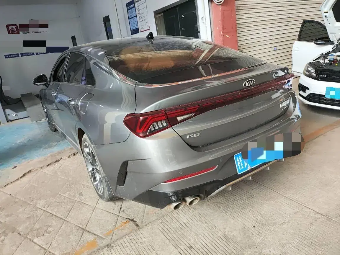 2020 KIA K5 thumbnail 3