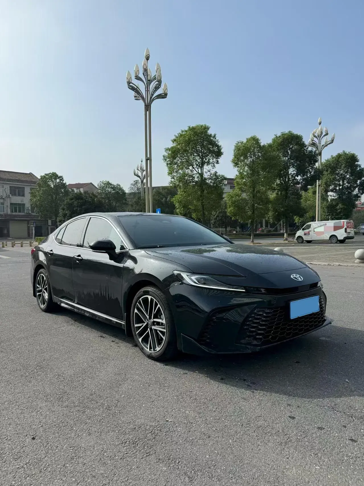 2023 TOYOTA CAMRY thumbnail 3