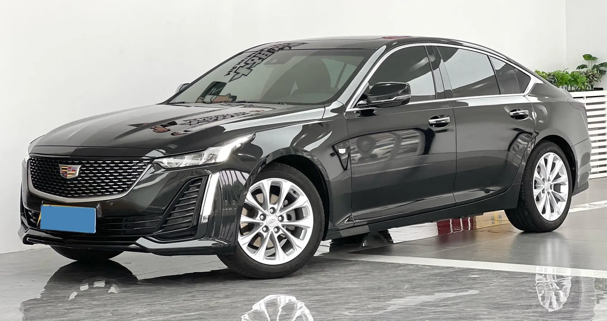 2022 CADILLAC CT5 view 1