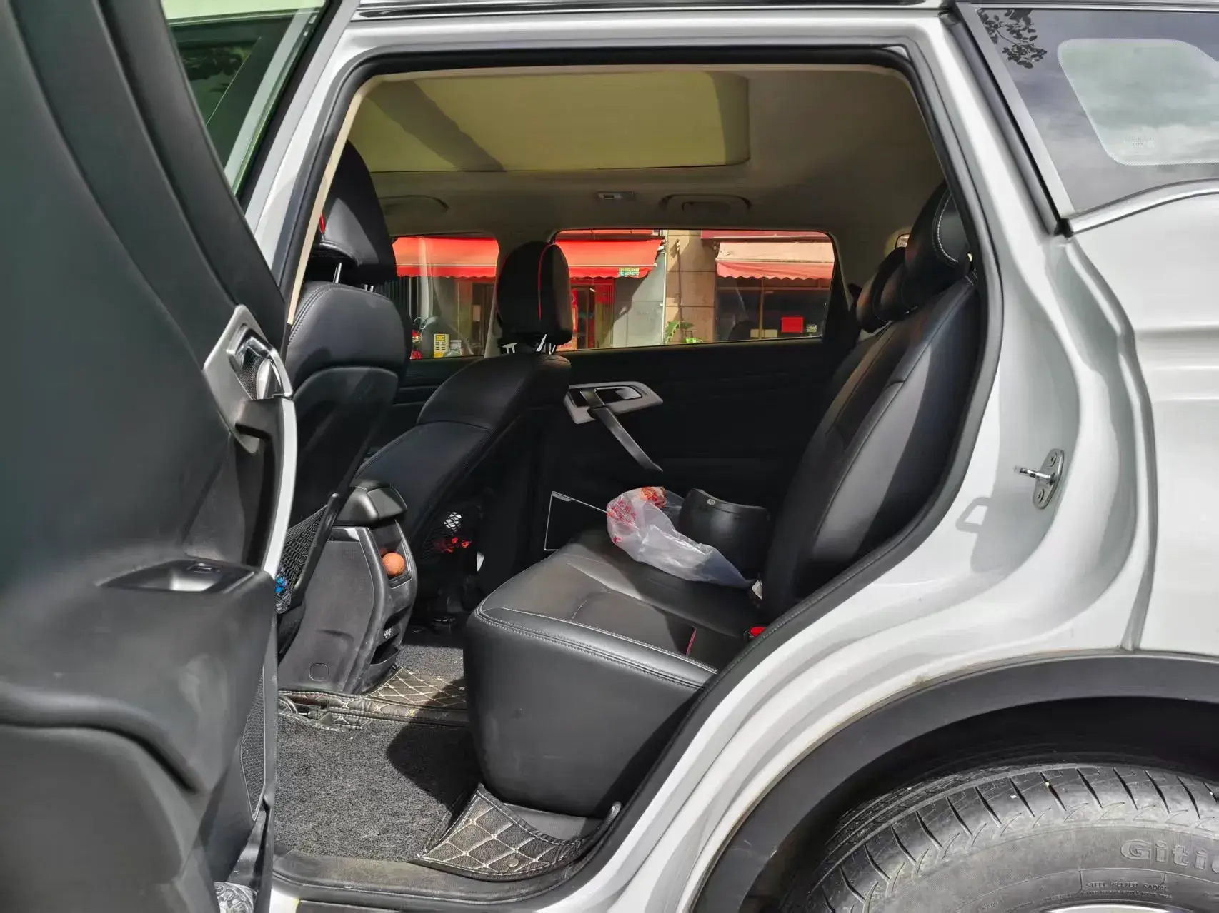 2018 GEELY AZKARRA thumbnail 3