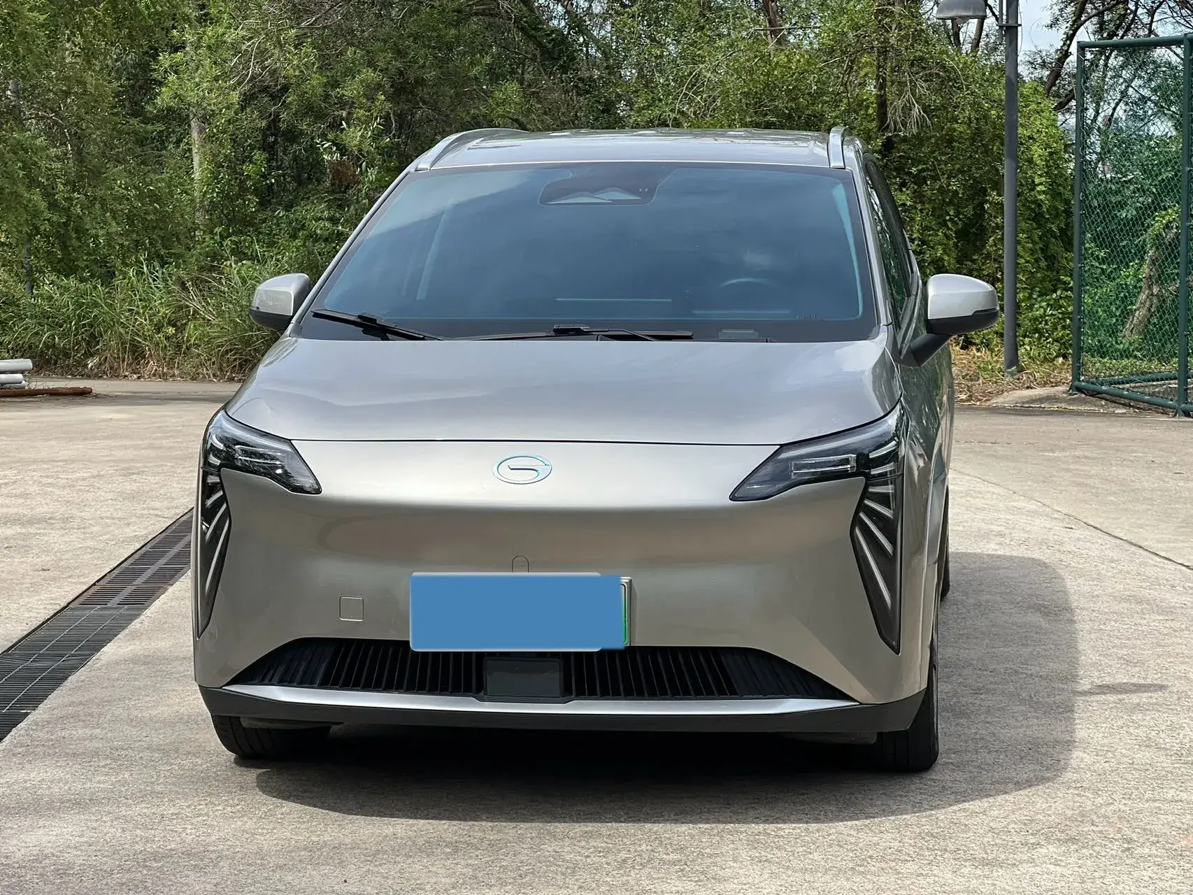 2023 AION Y thumbnail 2