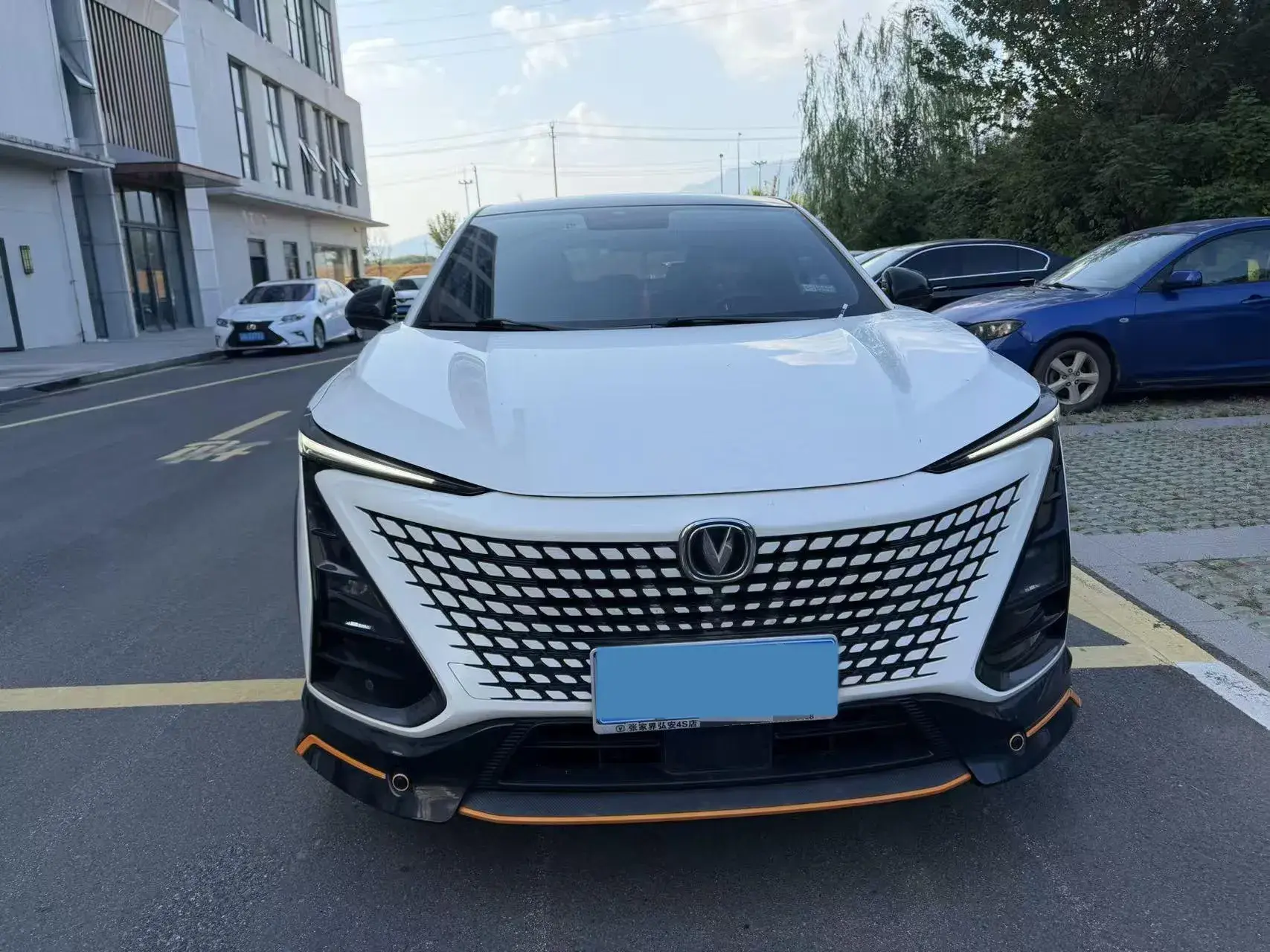 2022 CHANGAN UNI-T thumbnail 2