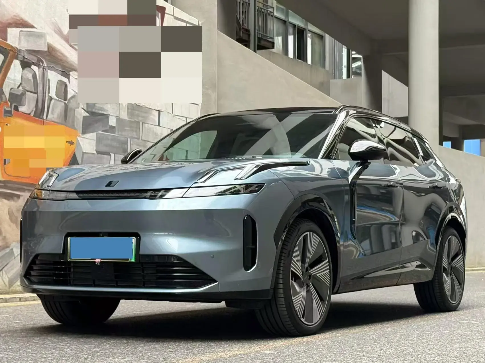 2025 LYNK&CO 08 view 1