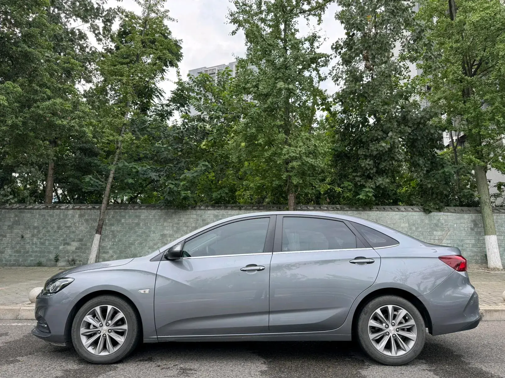 2022 CHEVROLET MONZA thumbnail 3