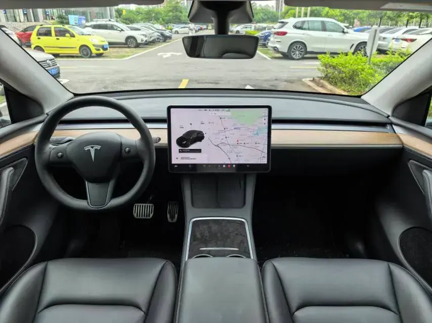 2021 TESLA MODEL thumbnail 3