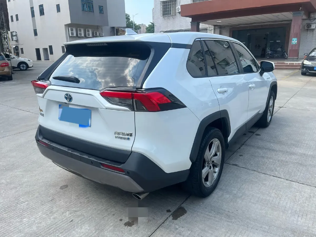 2022 Toyota RAV4 Hybird E+ 2.5L 180HP L4 E-CVT PHEV 15.984KWH,autocango,china used car exporter,china ev exporter,chinese used car exporter,chinese used ev exporter
