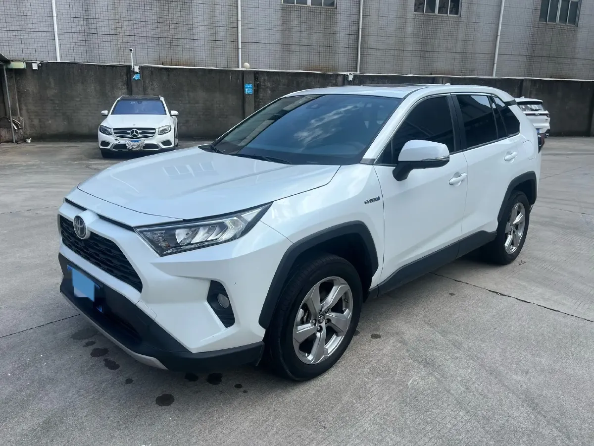 2022 Toyota RAV4 Hybird E+ 2.5L 180HP L4 E-CVT PHEV 15.984KWH,autocango,china used car exporter,china ev exporter,chinese used car exporter,chinese used ev exporter