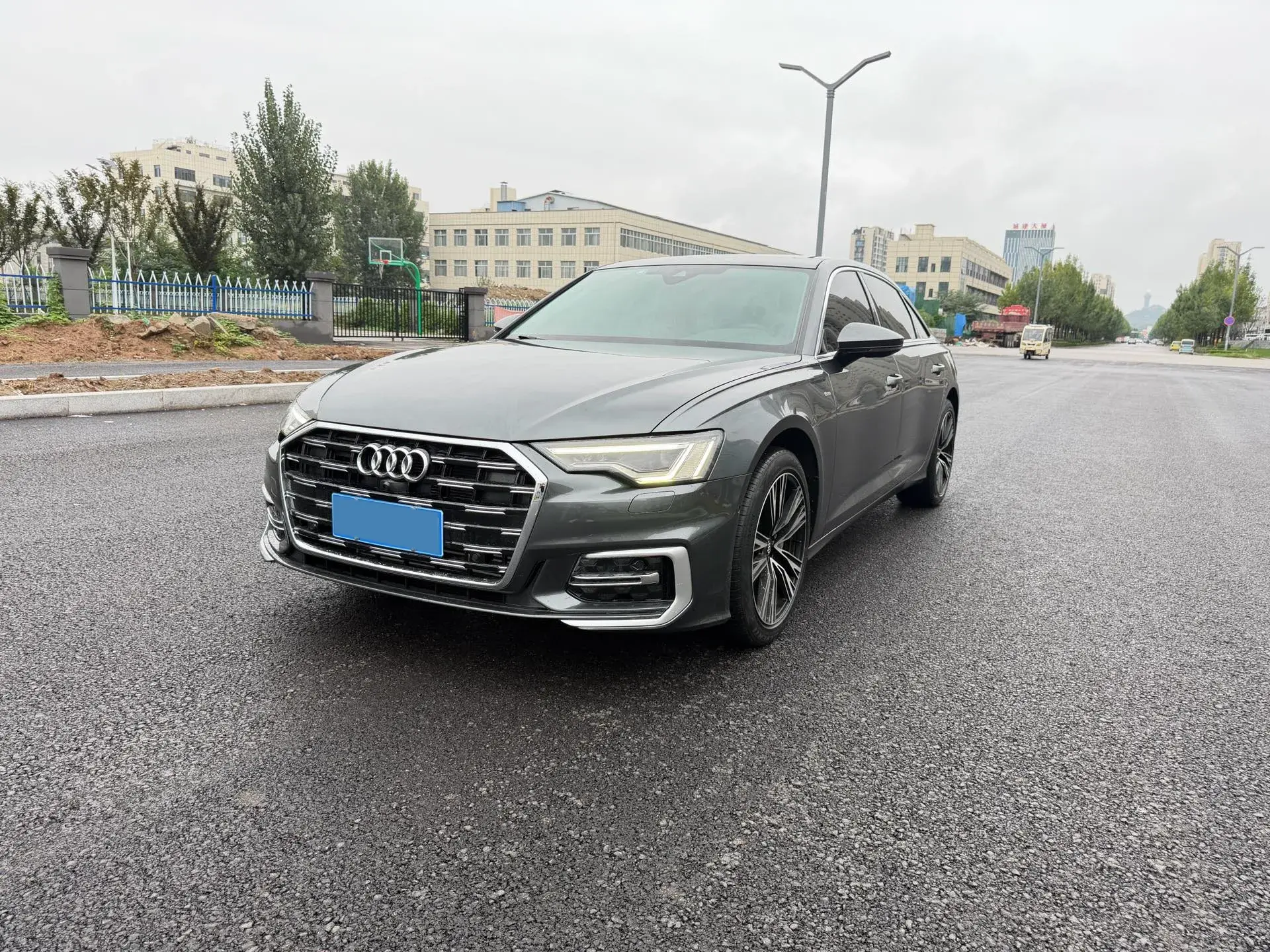 2021 AUDI A6L view 1