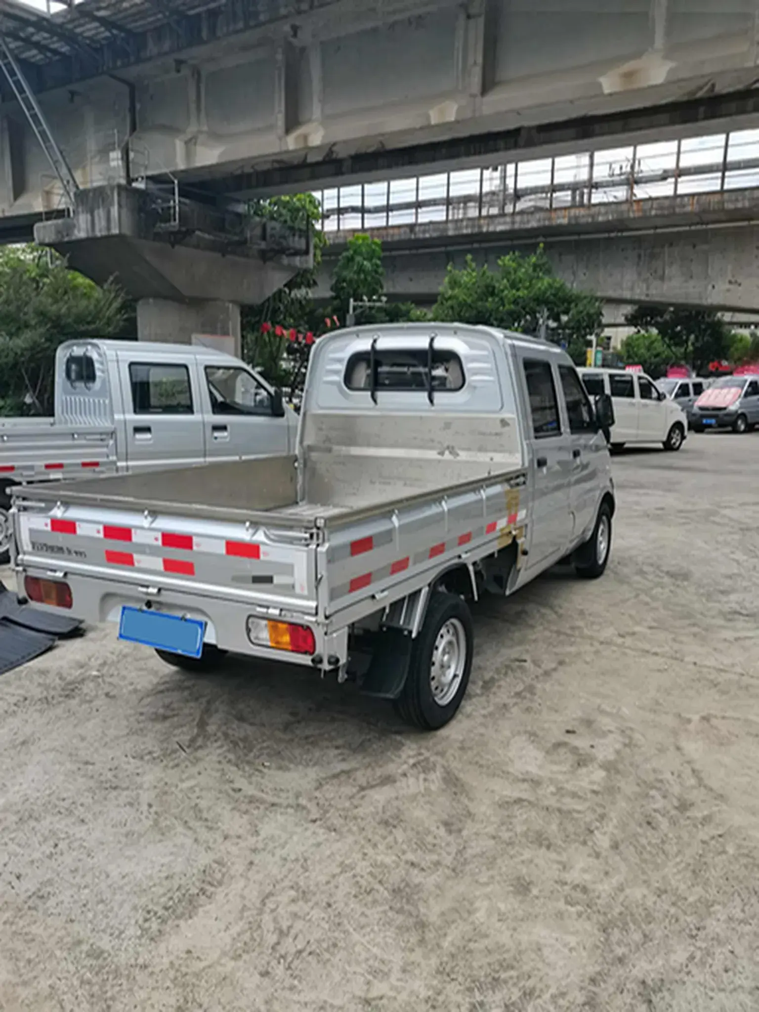 2022 WULING RONGGUANG thumbnail 4