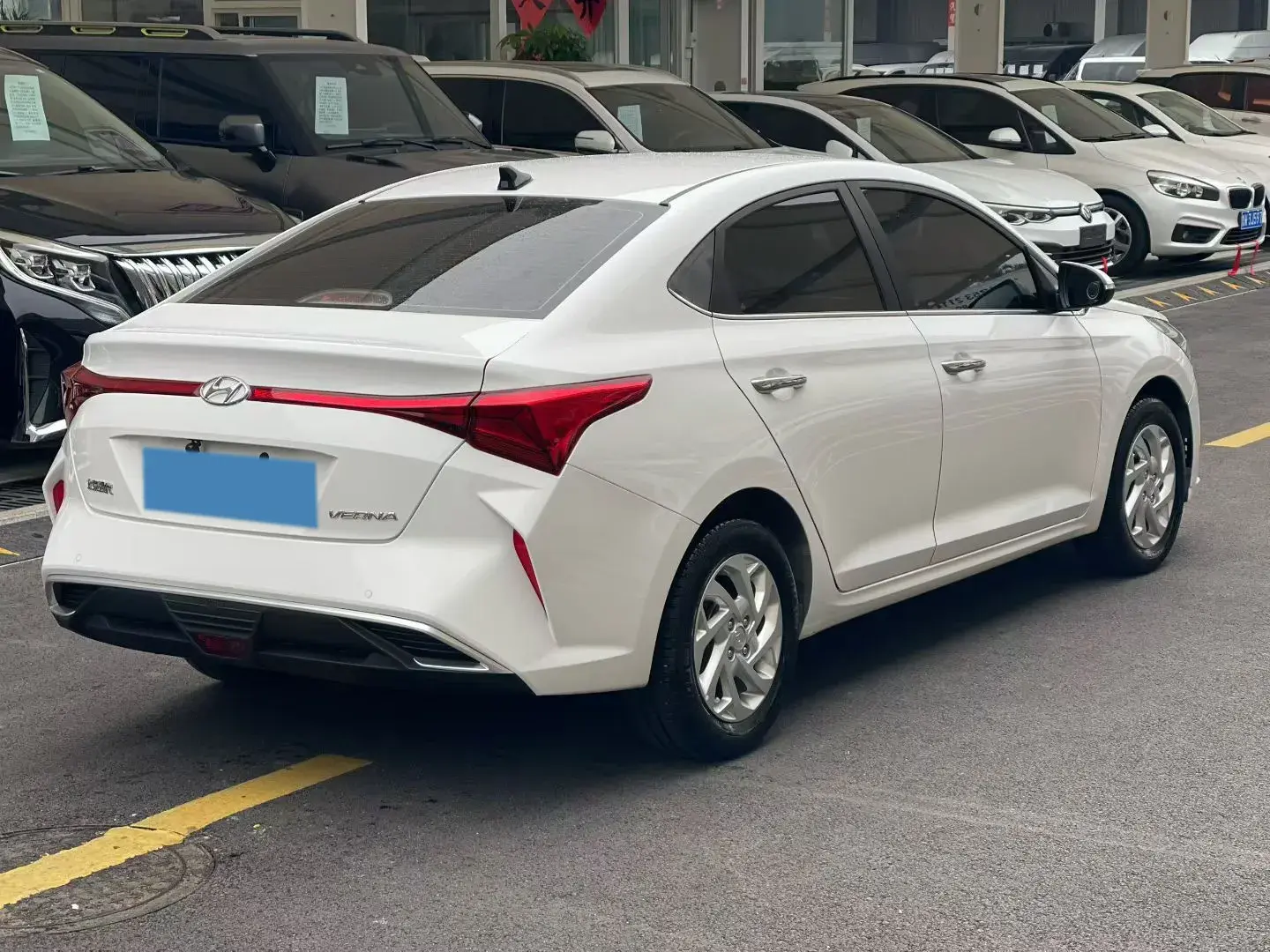2020 HYUNDAI VERNA thumbnail 4