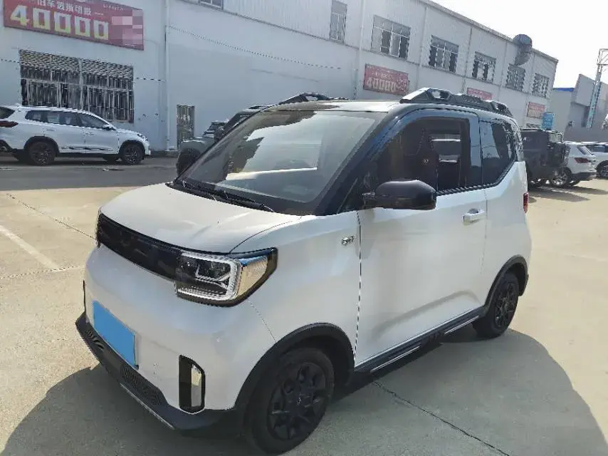 2022 WULING HONGGUANG view 1