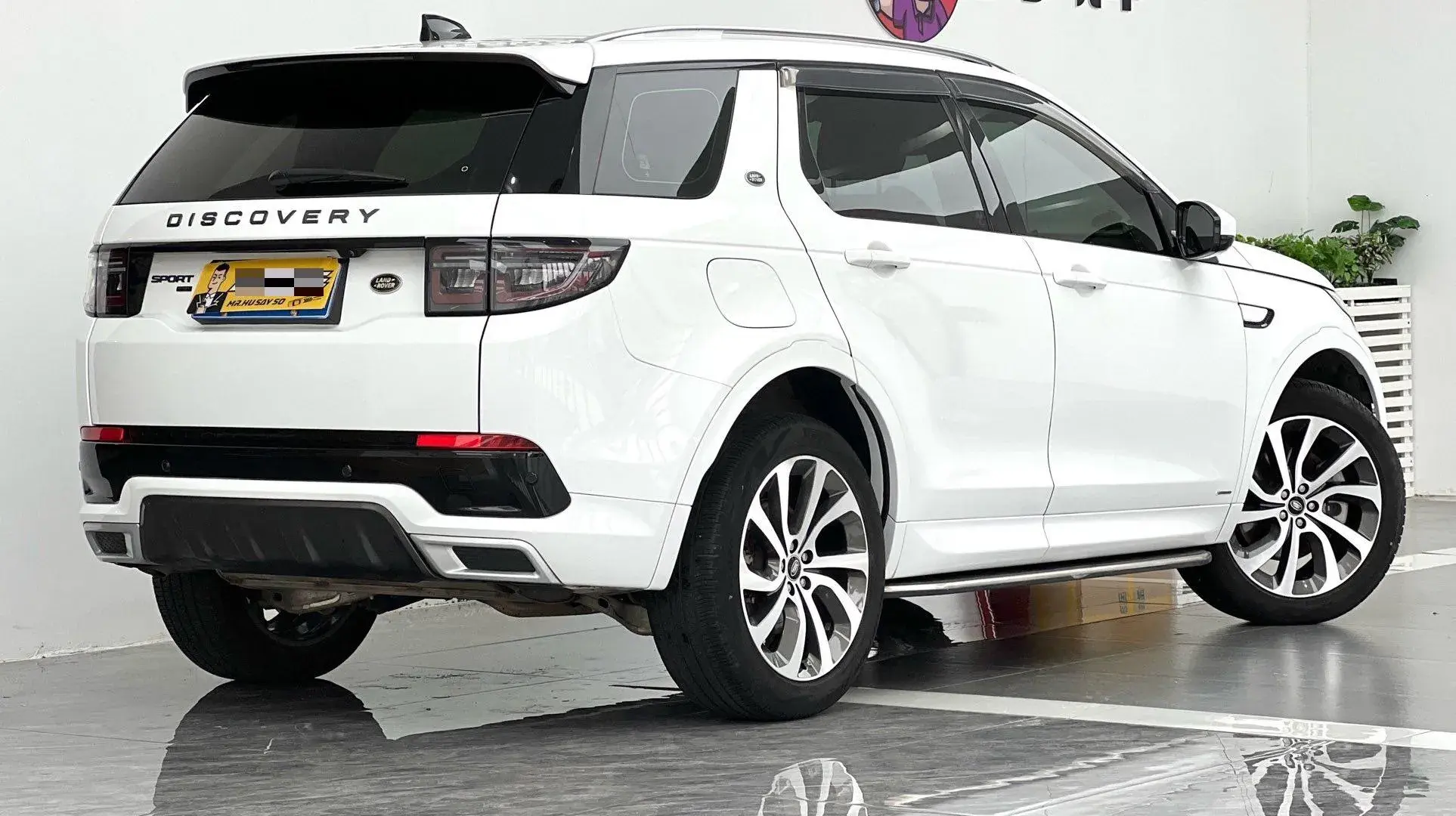 2022 LAND ROVER thumbnail 3