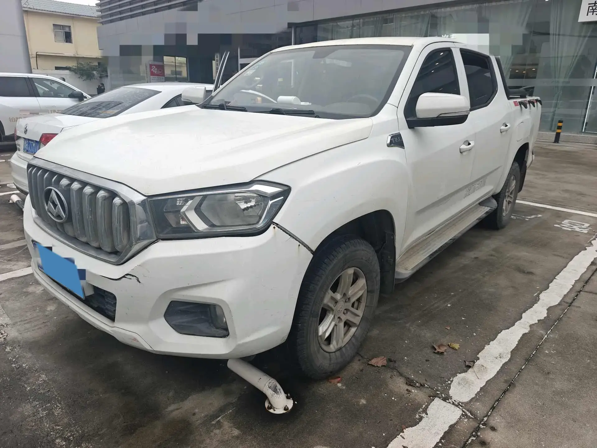 2017 MAXUS T60 view 1