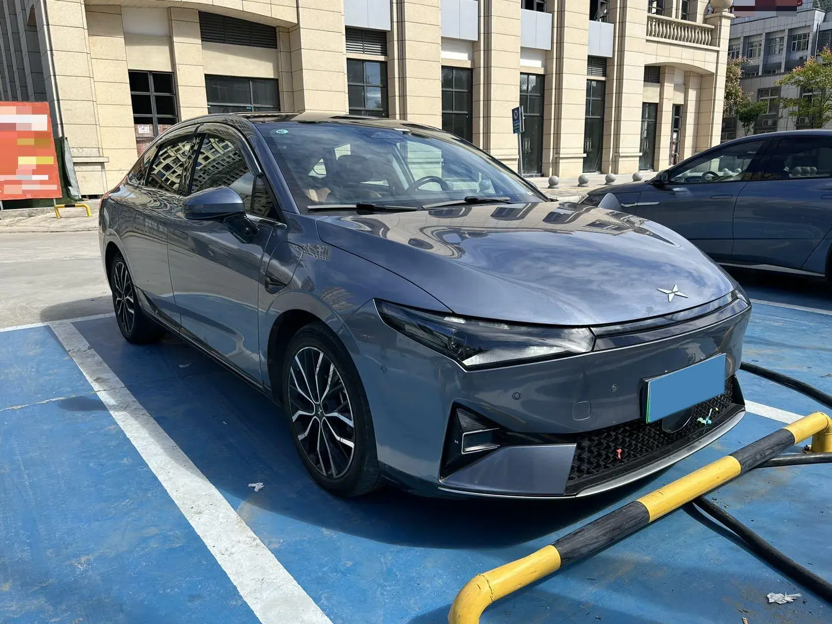 2021 XPENG P5 thumbnail 3