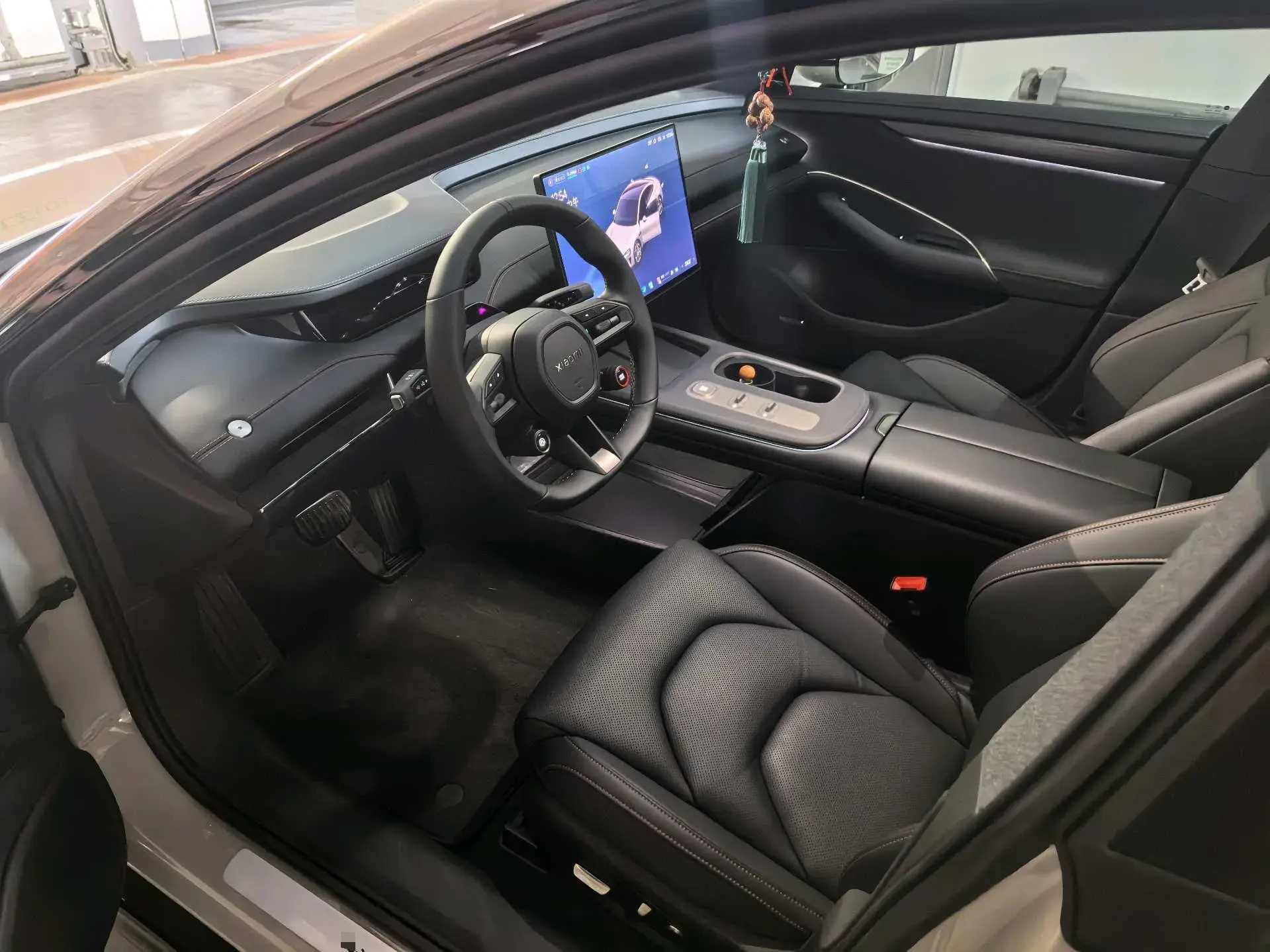 2024 MI SU7 thumbnail 4