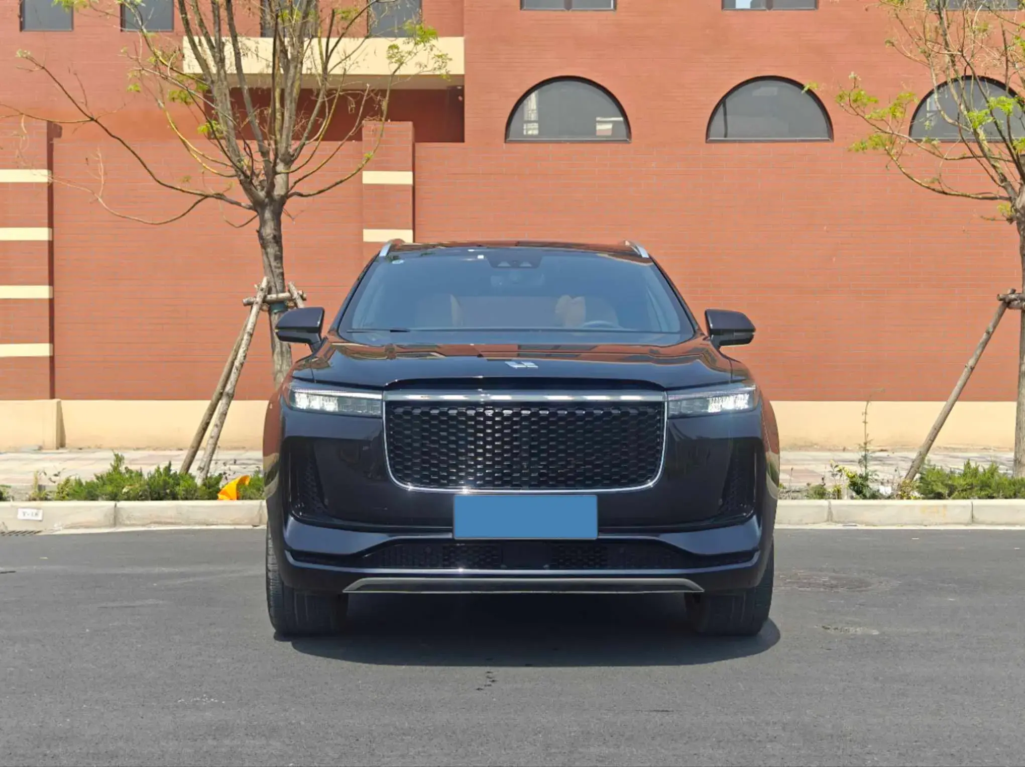 2020 LI ONE thumbnail 2