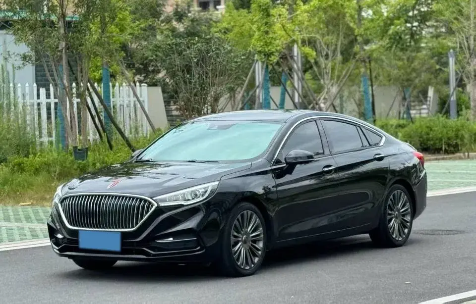 2020 HONGQI H5 view 1
