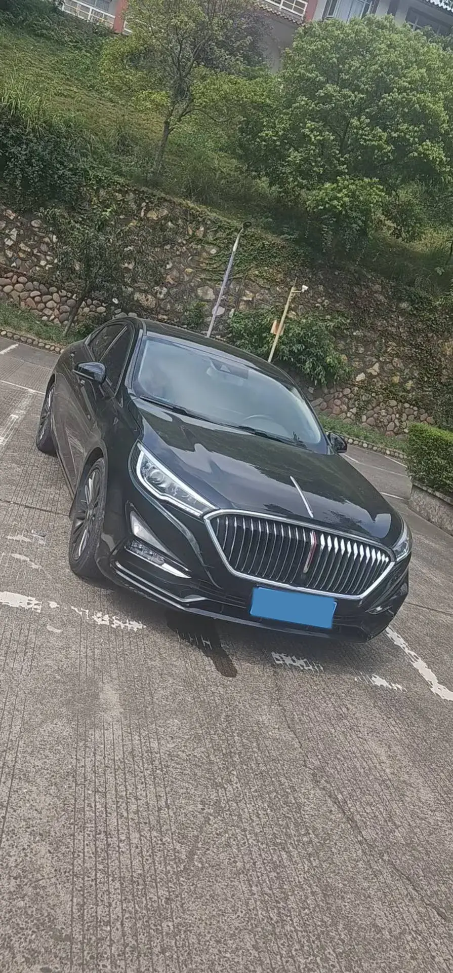 2020 HONGQI H5 thumbnail 3