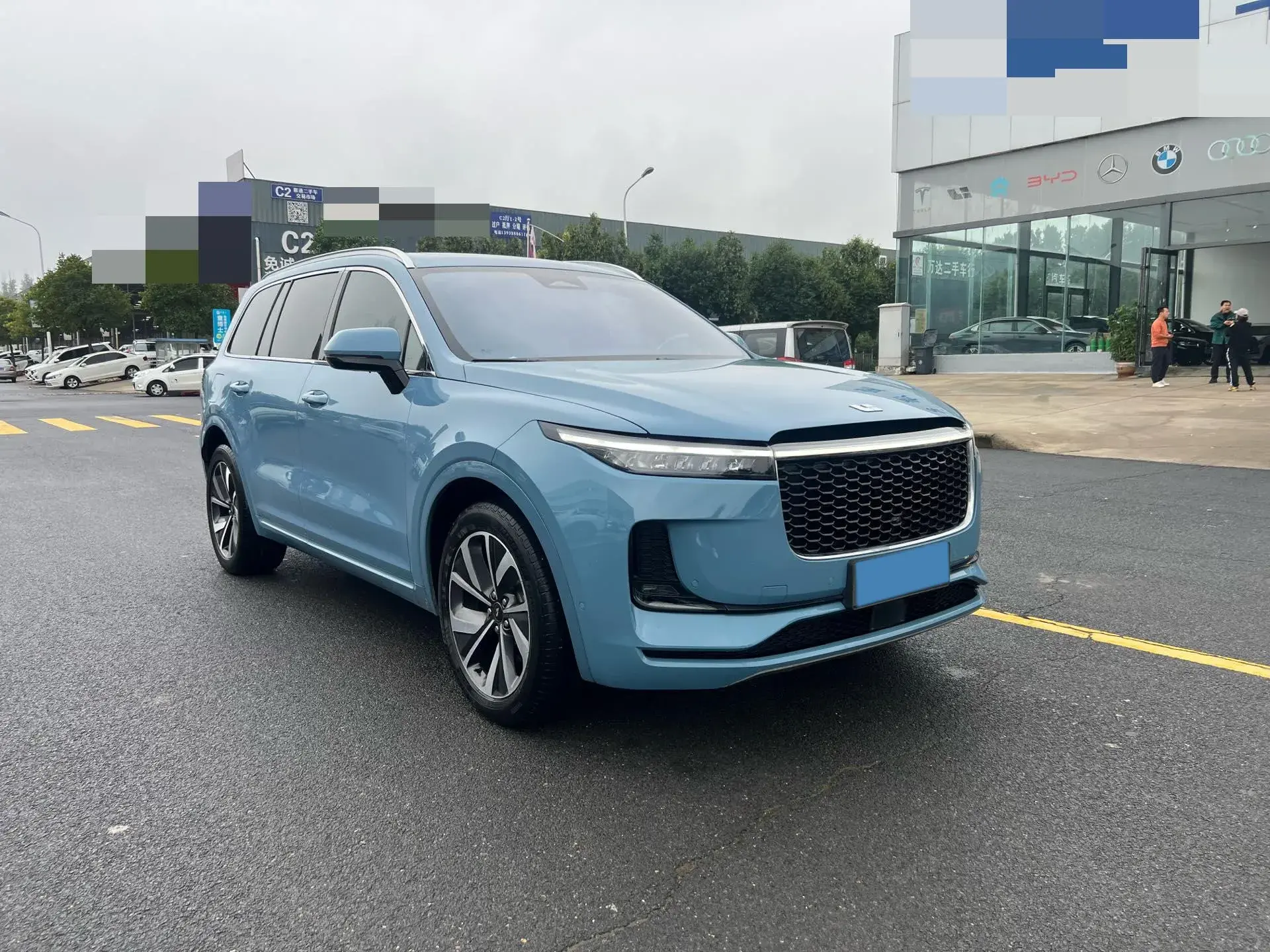 2021 LI ONE thumbnail 3