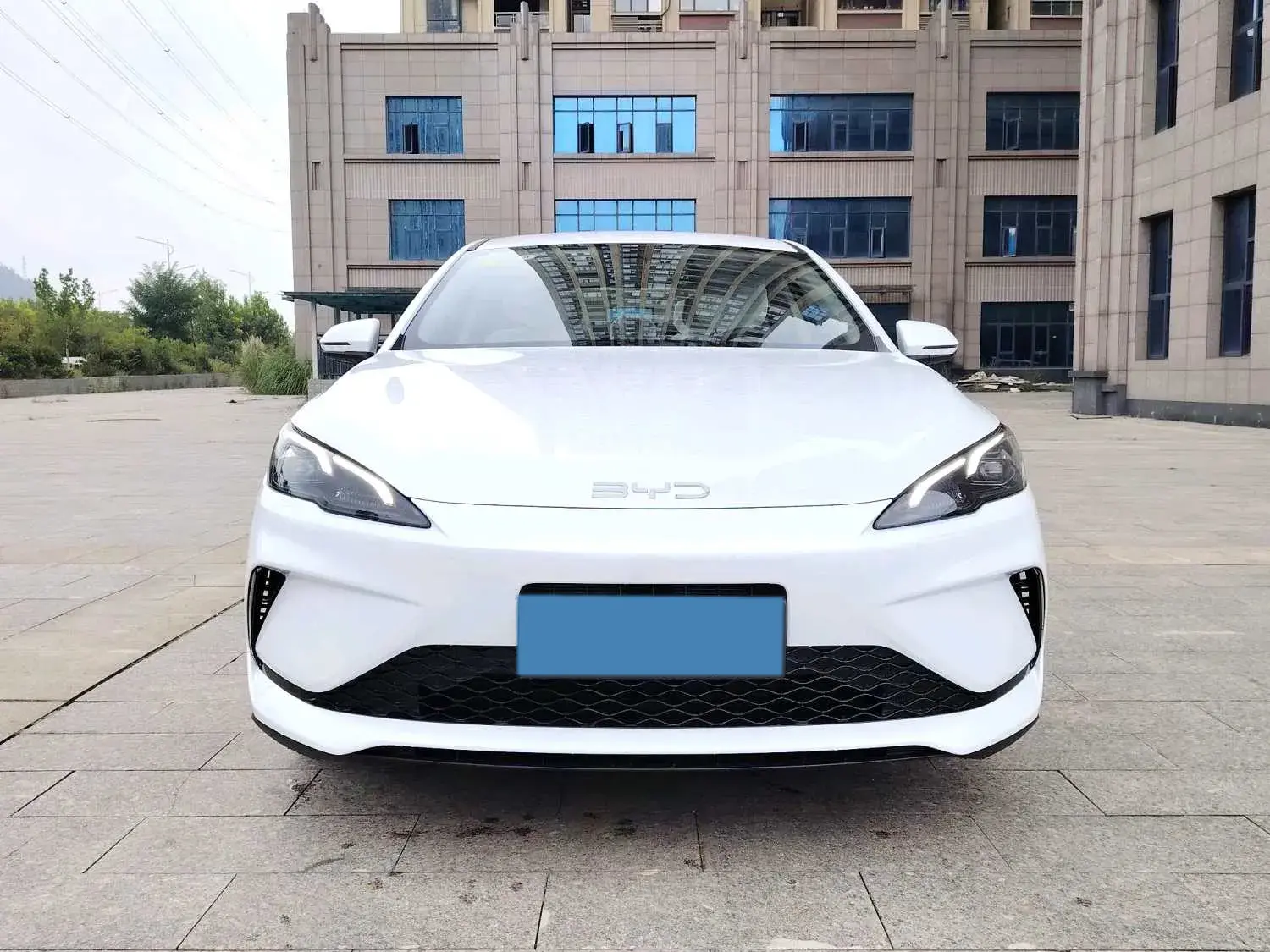 2025 BYD SEAL05 thumbnail 2