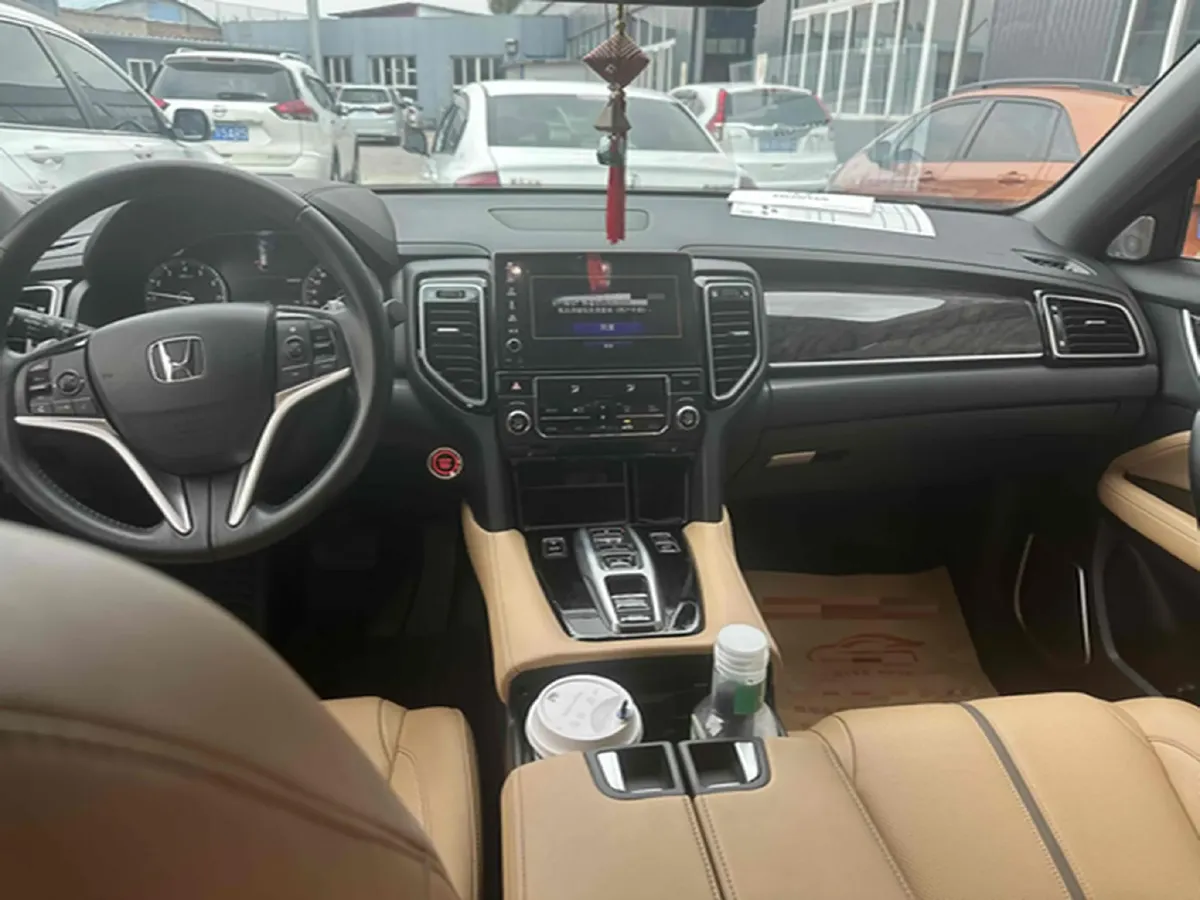 2020 Honda UR-V 2.0T 272HP L4 9AT,autocango,china used car exporter,china ev exporter,chinese used car exporter,chinese used ev exporter