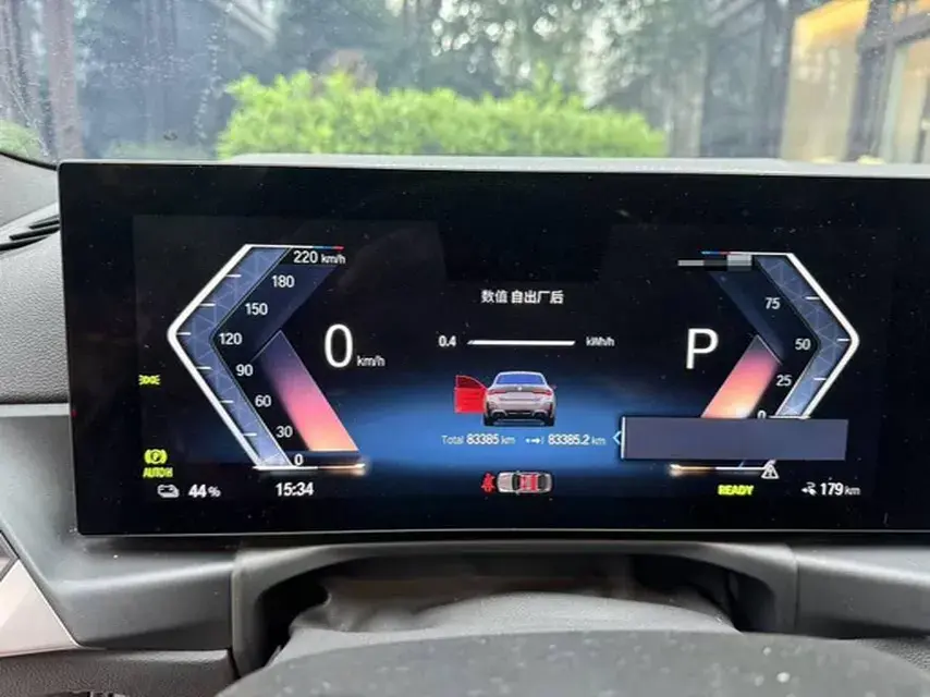 2022 BMW I4 thumbnail 2