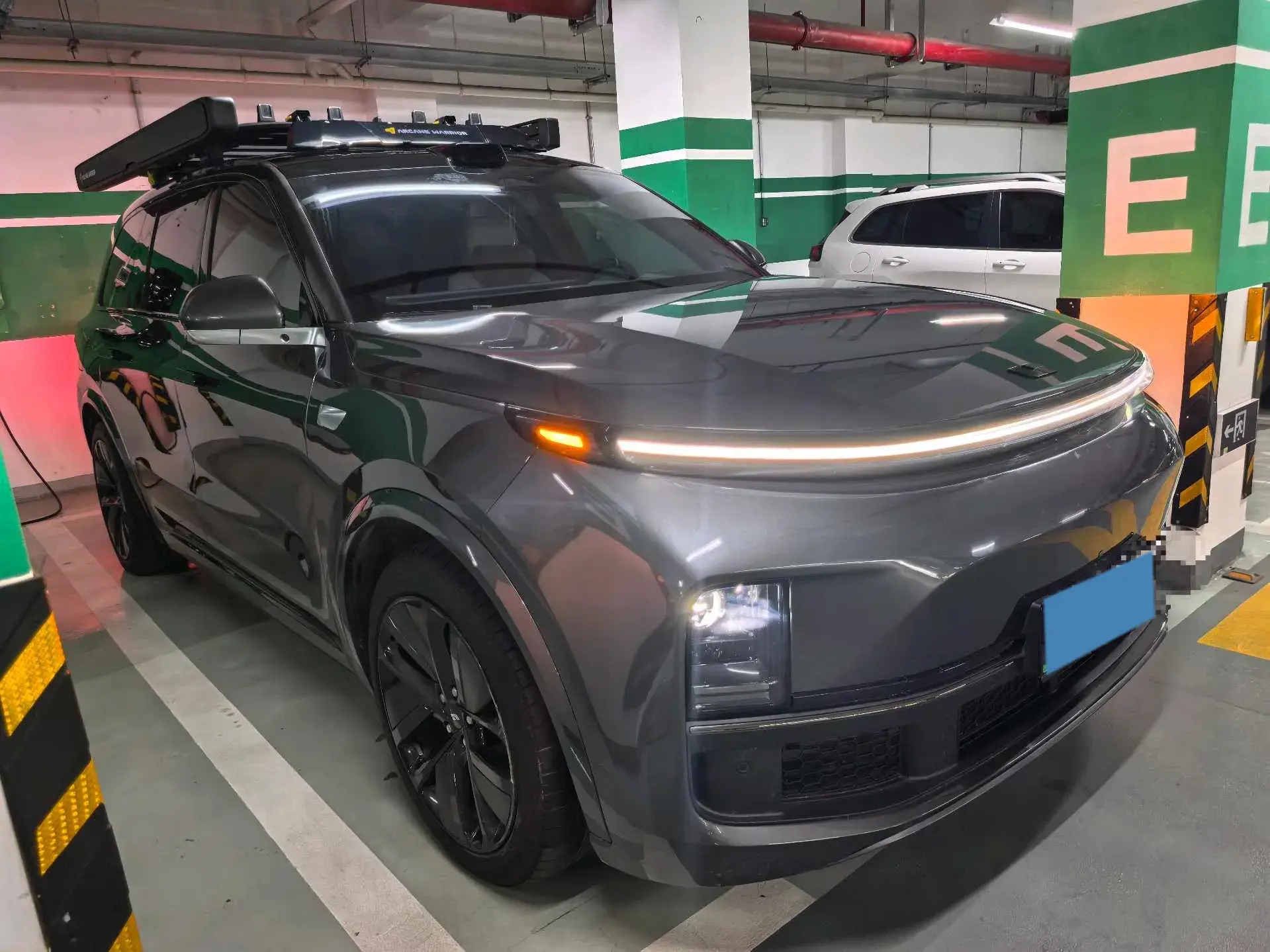 2022 LI L9 thumbnail 3