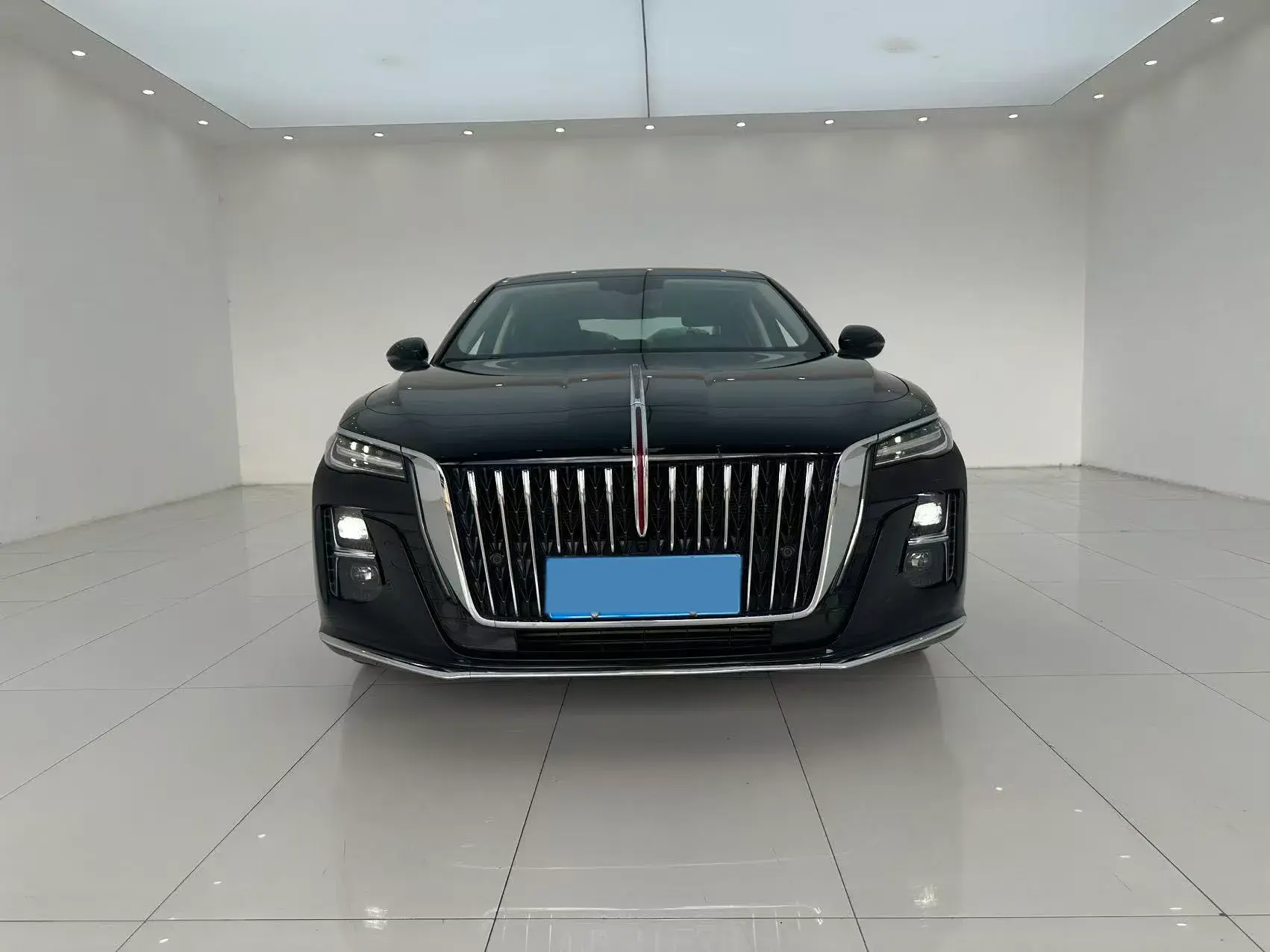 2024 HONGQI H5 thumbnail 3