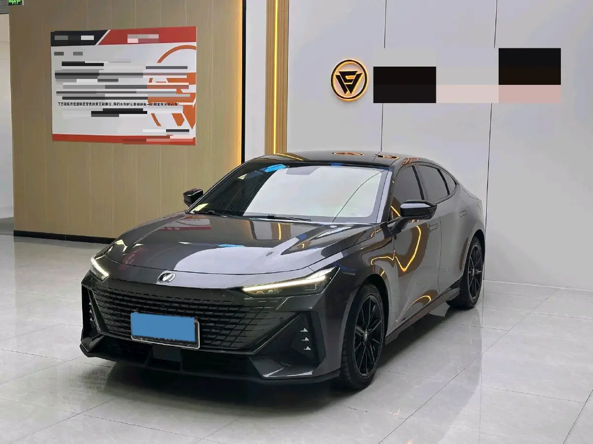 2022 ChangAn UNI-V 1.5T 188HP L4 7DCT