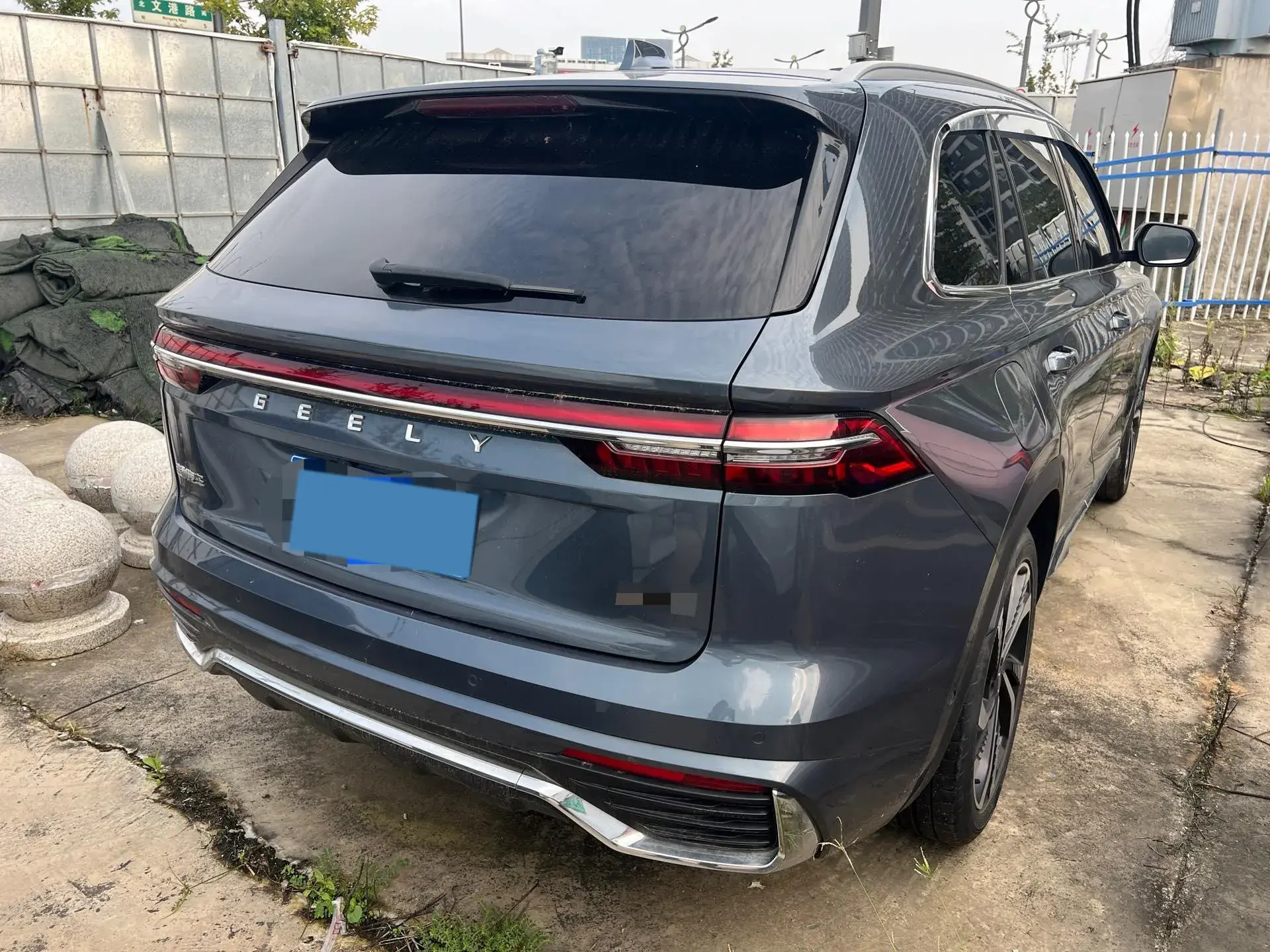 2021 GEELY MONJARO thumbnail 4