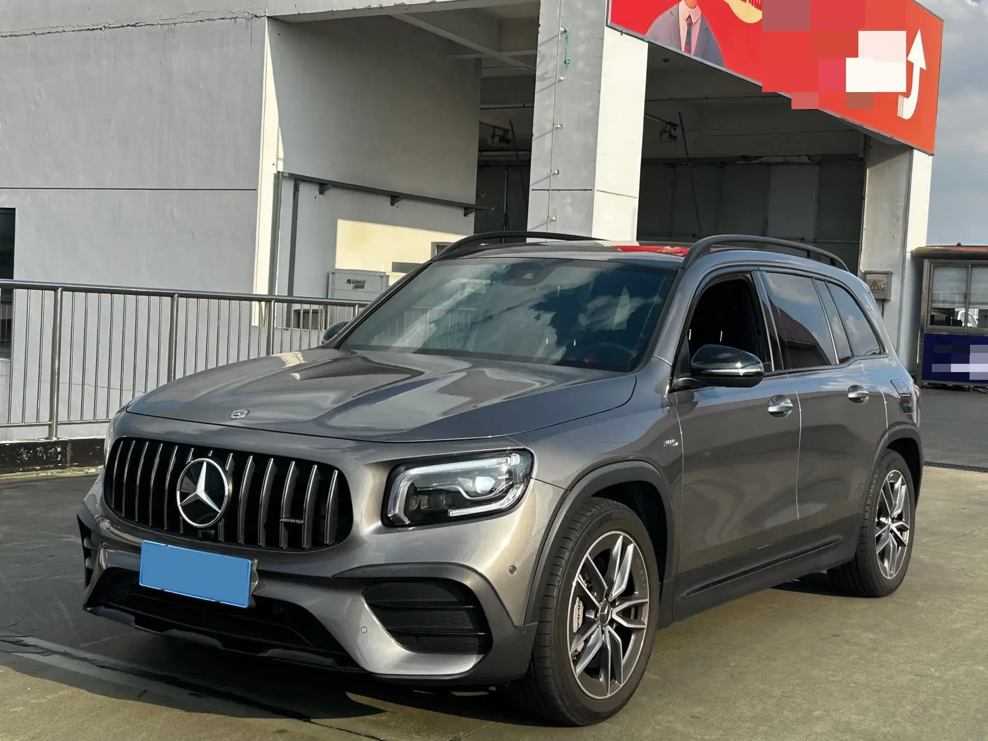 2021 MERCEDES-BENZ GLB view 1
