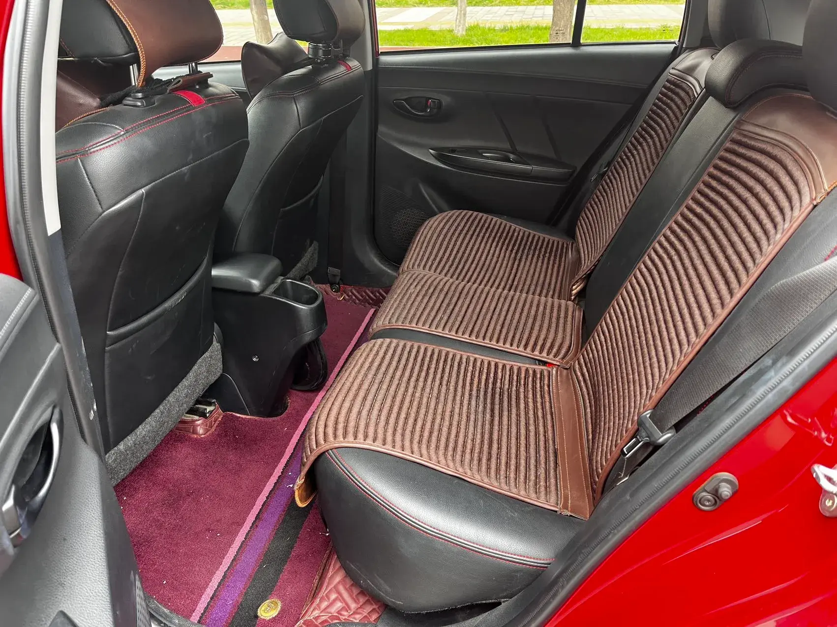 2021 TOYOTA YARIS thumbnail 4