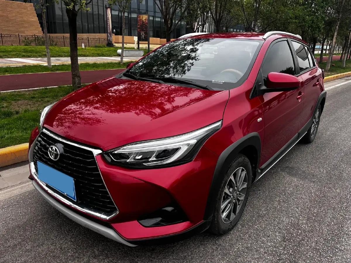 2021 Toyota Yaris L 1.5L 112HP L4 CVT