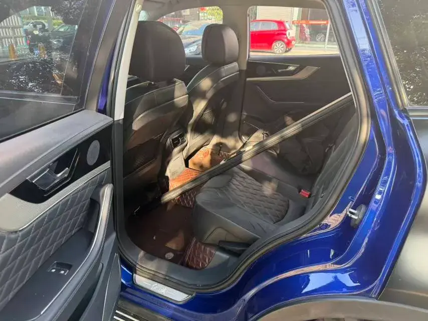 2022 HONGQI HS5 thumbnail 3