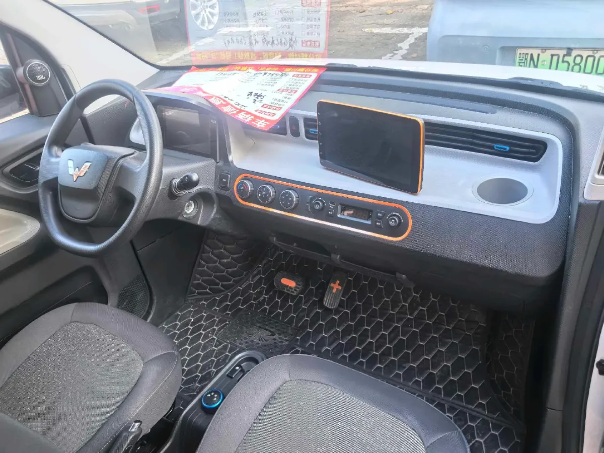 2021 WuLing HongGuang MINI EV BEV 9.3KWH,autocango,china used car exporter,china ev exporter,chinese used car exporter,chinese used ev exporter