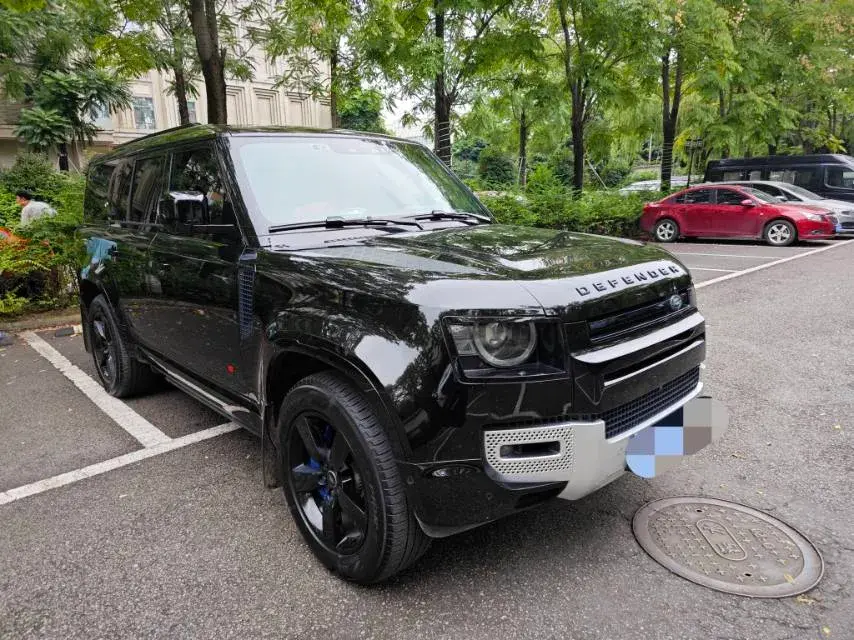 2023 LAND ROVER thumbnail 3