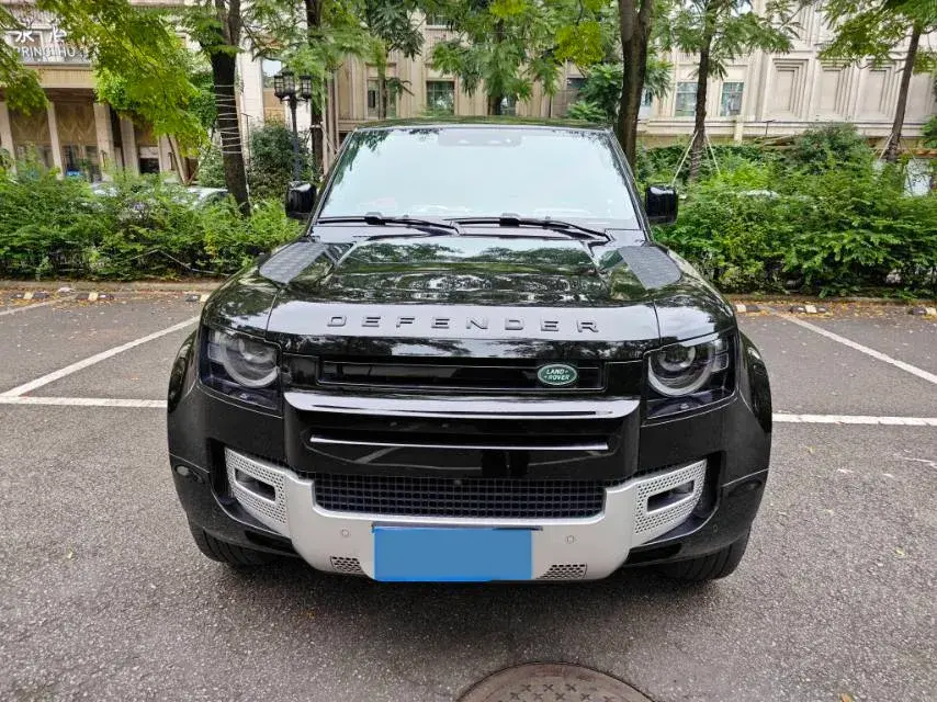 2023 LAND ROVER thumbnail 2