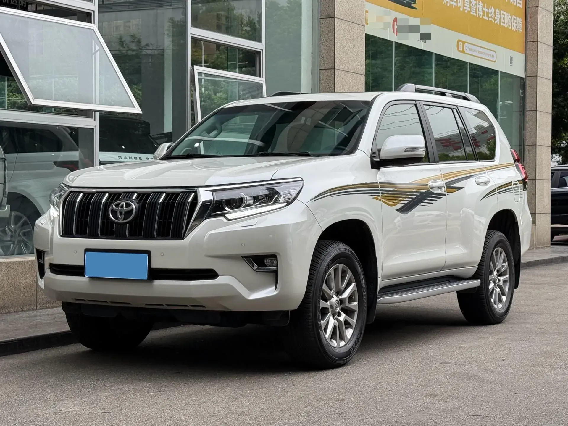 2019 TOYOTA LAND view 1