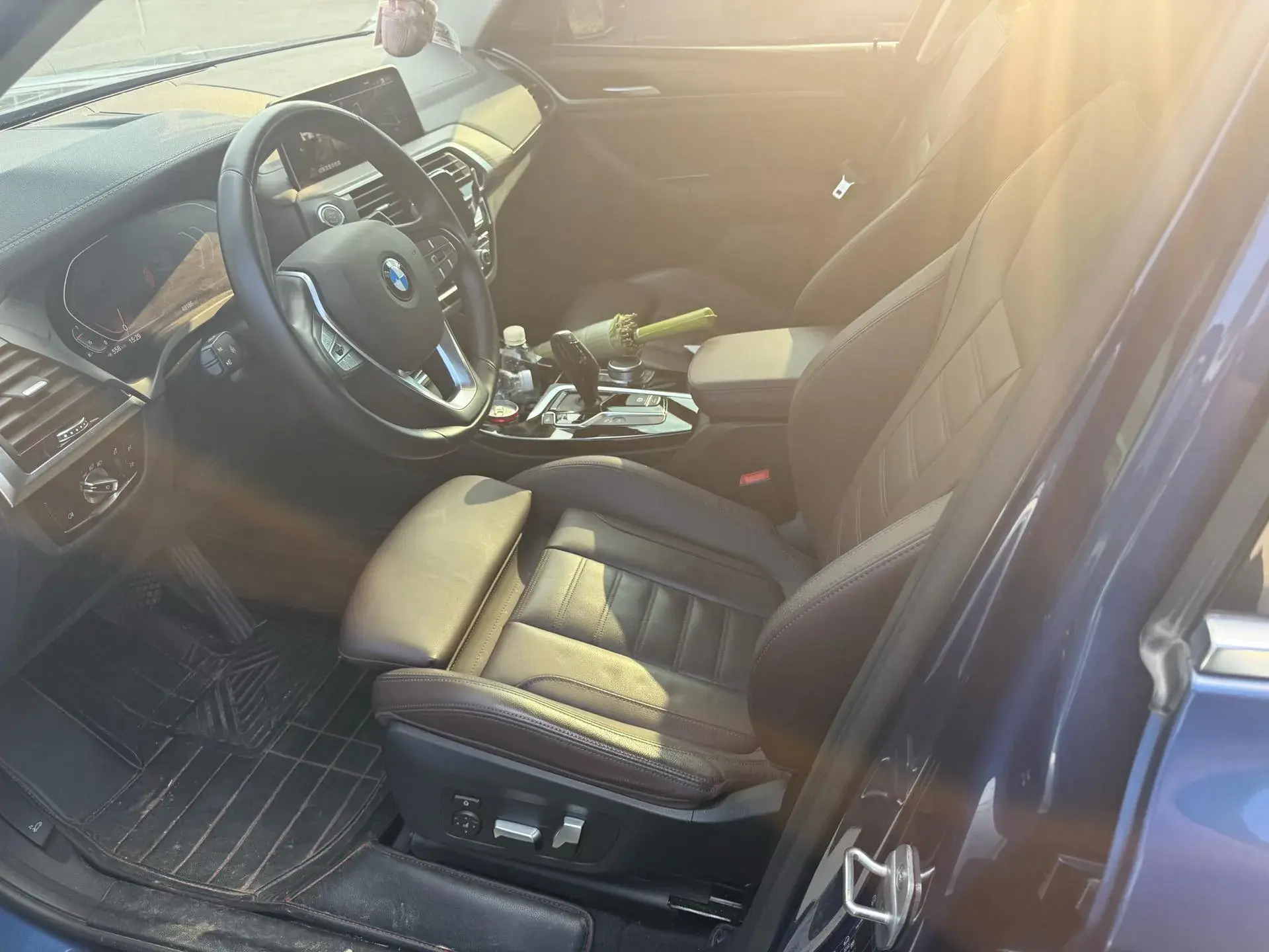 2021 BMW X3 thumbnail 4