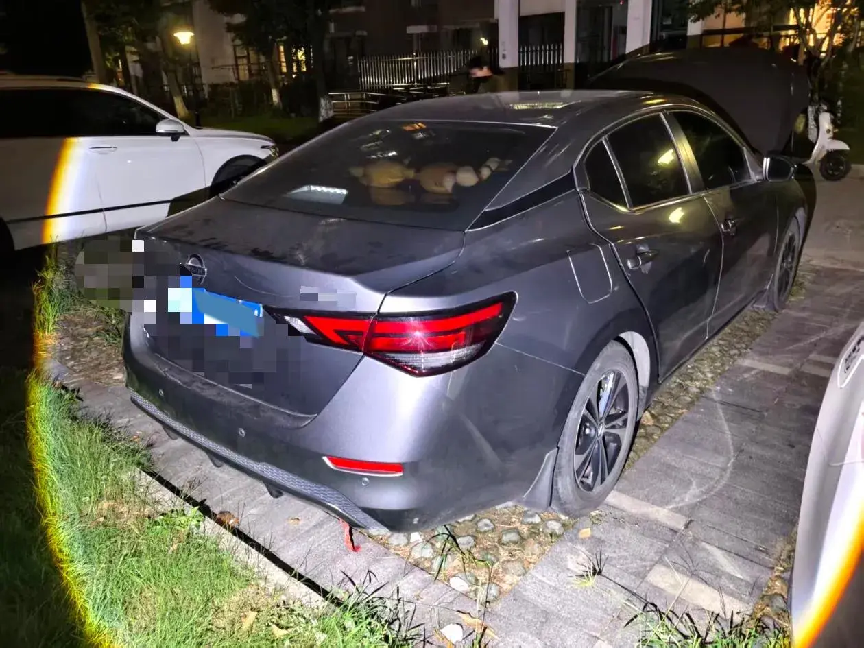 2021 NISSAN SYLPHY thumbnail 4