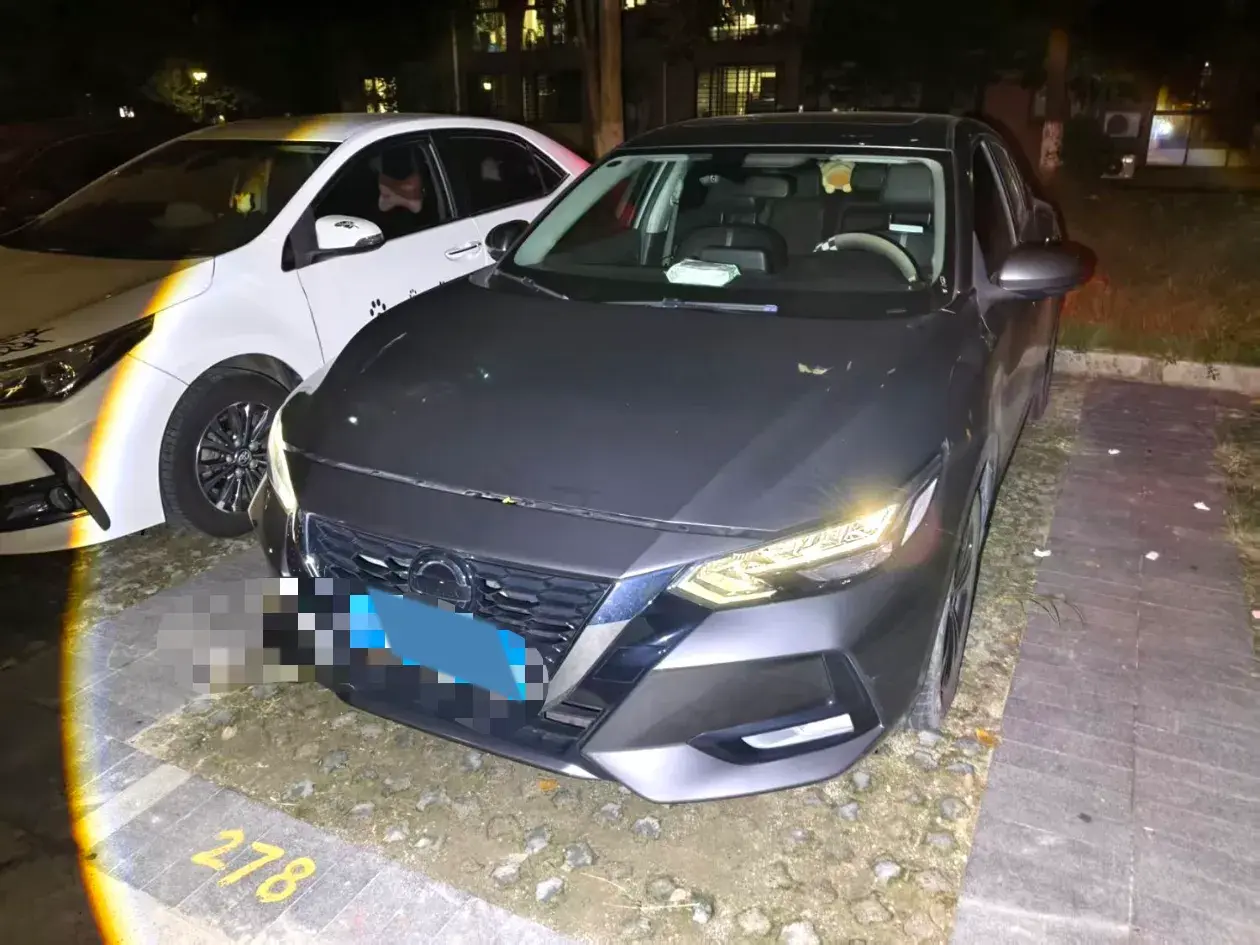 2021 NISSAN SYLPHY view 1