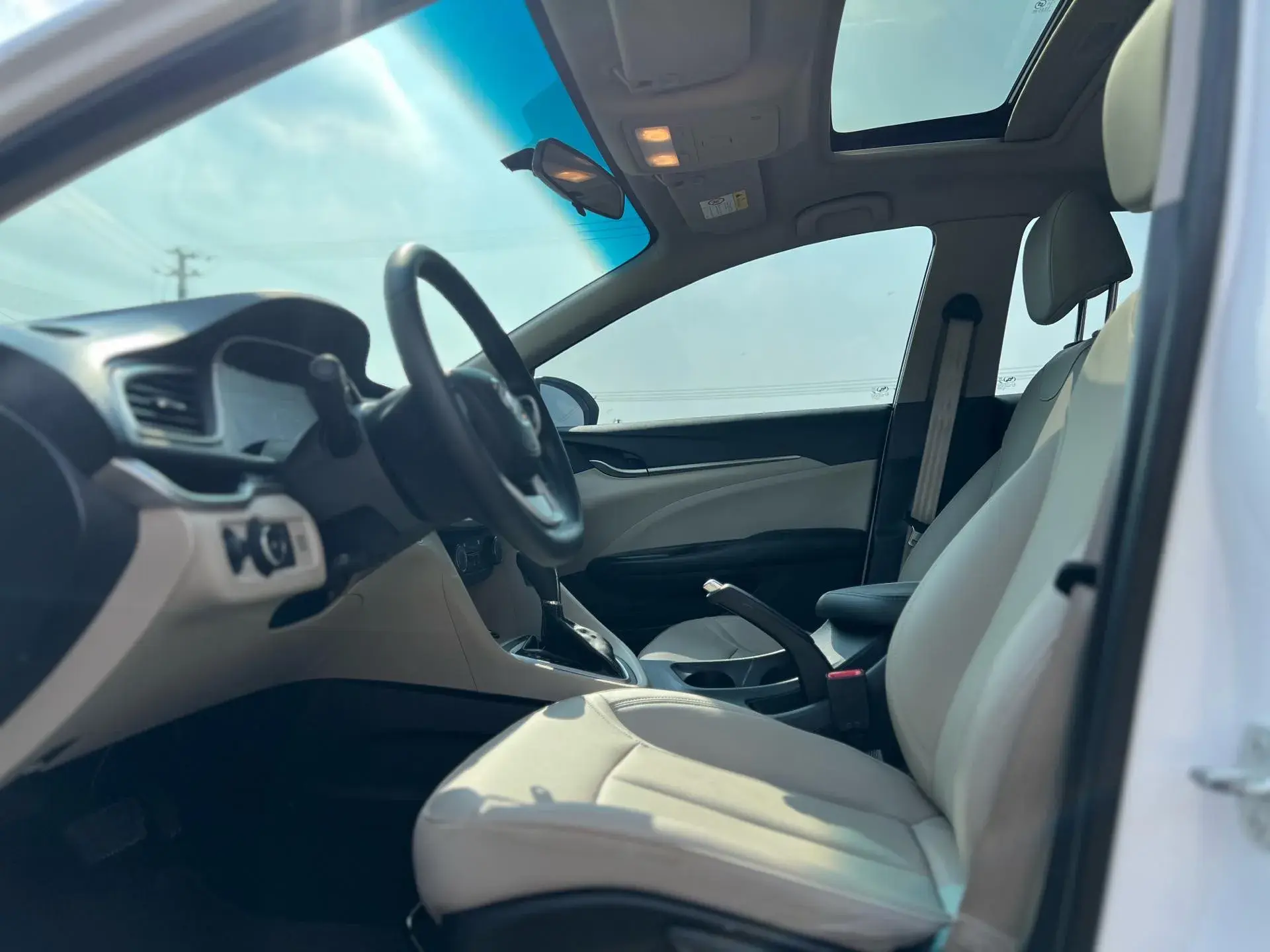 2020 BUICK REGAL thumbnail 4