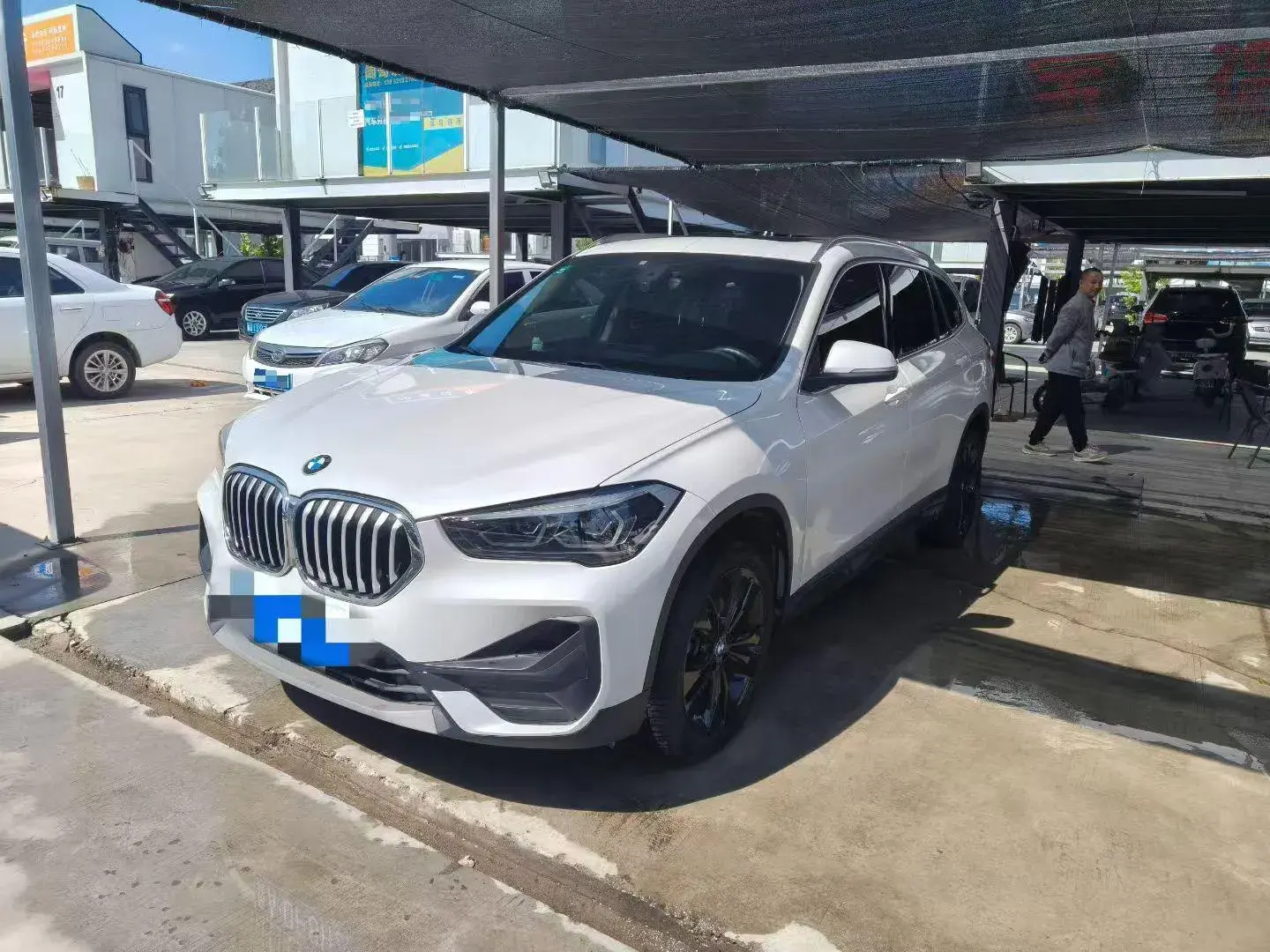 2021 BMW X1 view 1