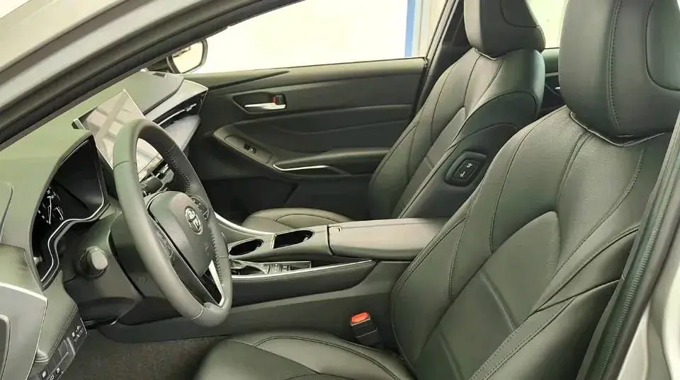 2022 TOYOTA AVALON thumbnail 2