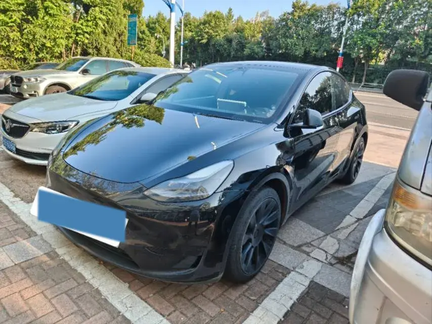 2022 TESLA MODEL view 1
